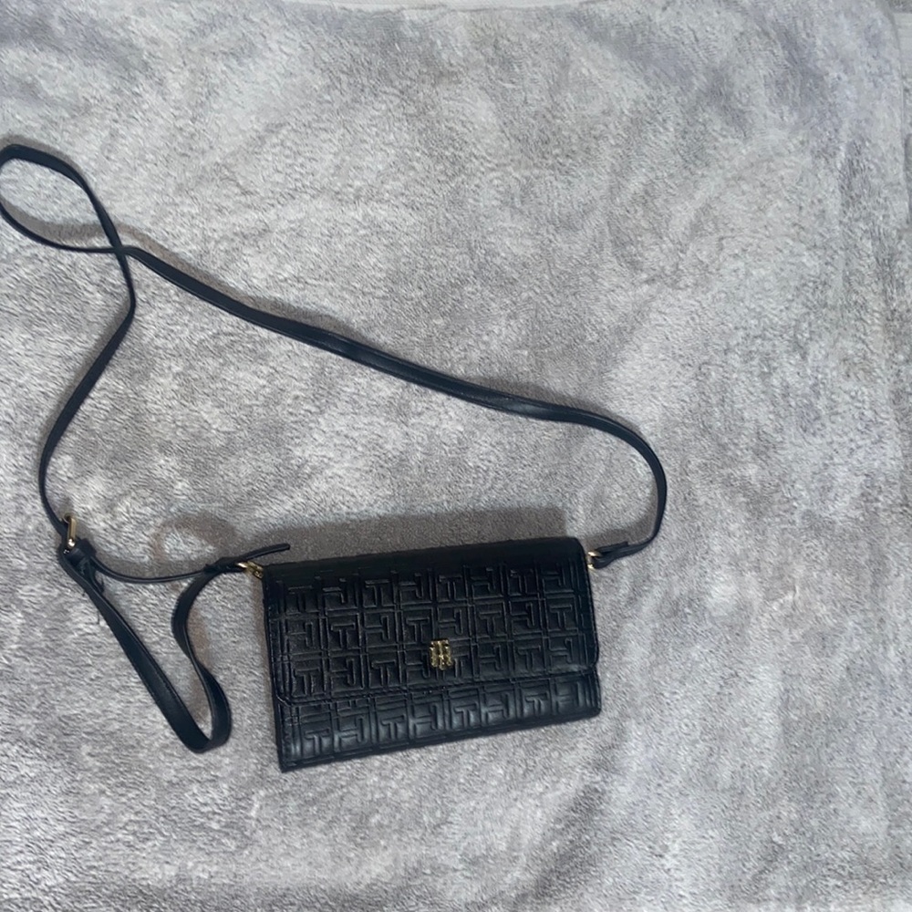 Tommy Hilfiger leather crossbody